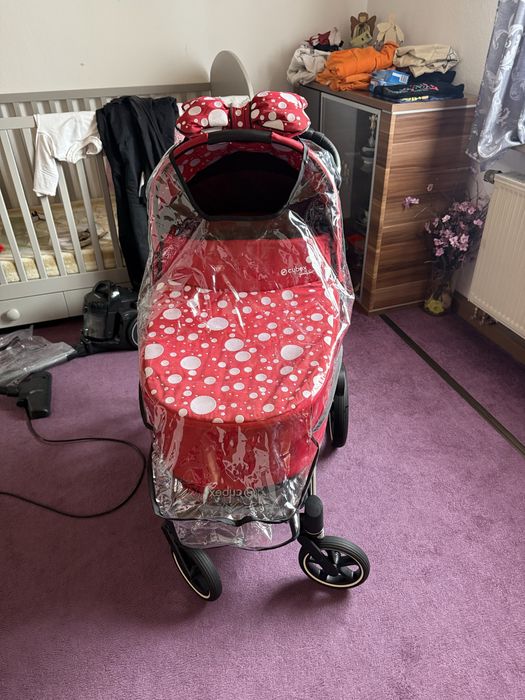 Cybex Priam Lux Jeremy Scott Red Dark Кош за новородено