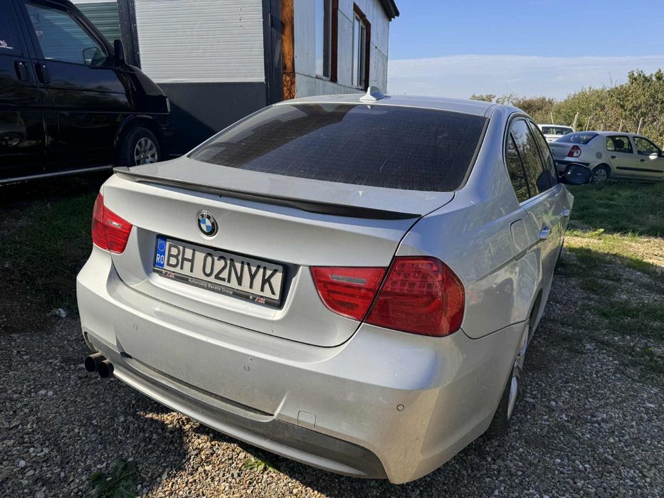 Vând BMW e90 320d