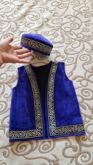 Желетка и тюбетейка