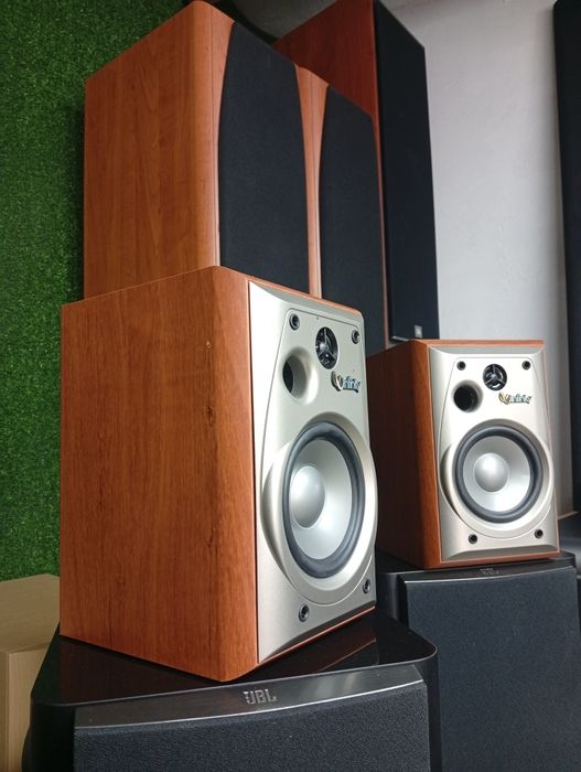 Тонколони Infinity Alpha -5