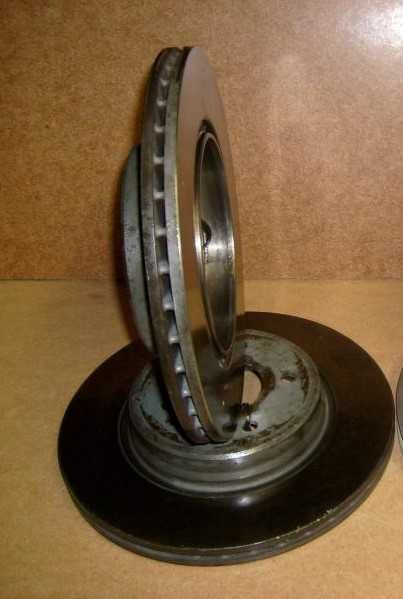 Предни дискове мерцедес w202 c200 mercedes  c klas