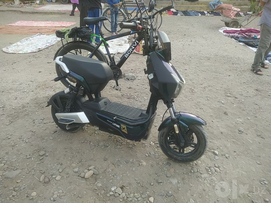 Skuter yaxshi 25 ga chiqadi mini 12 yoshdan 14 yoshgacha