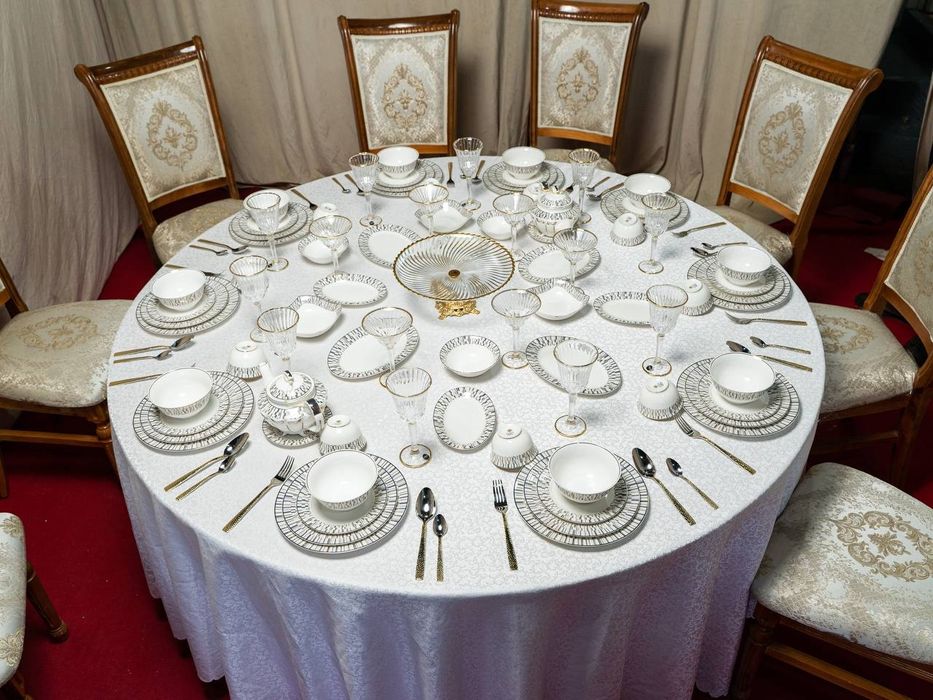 Аренда стола и посуды Скидка-33%