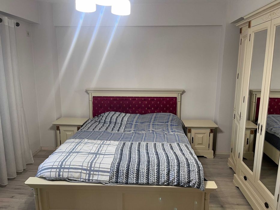Apartament 2 camere de închiriat – 110 mp – centru Pitești – parcare subterană - More