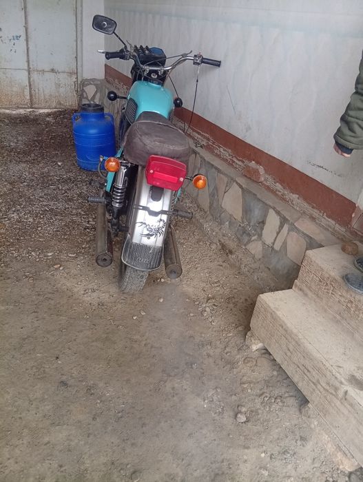 Mototsikl IJ planeta 4 sotiladi tex pasporti bor manzil G'ijduvon