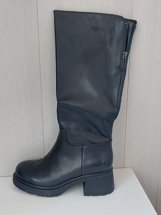 Продам сапоги  женские