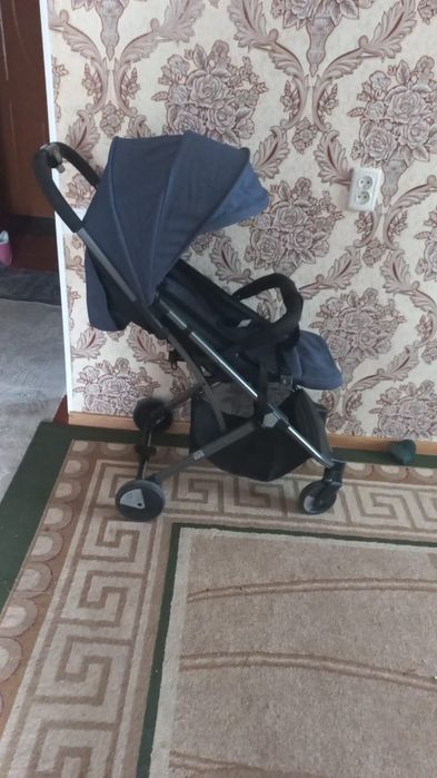 Коляска 25000 тг
