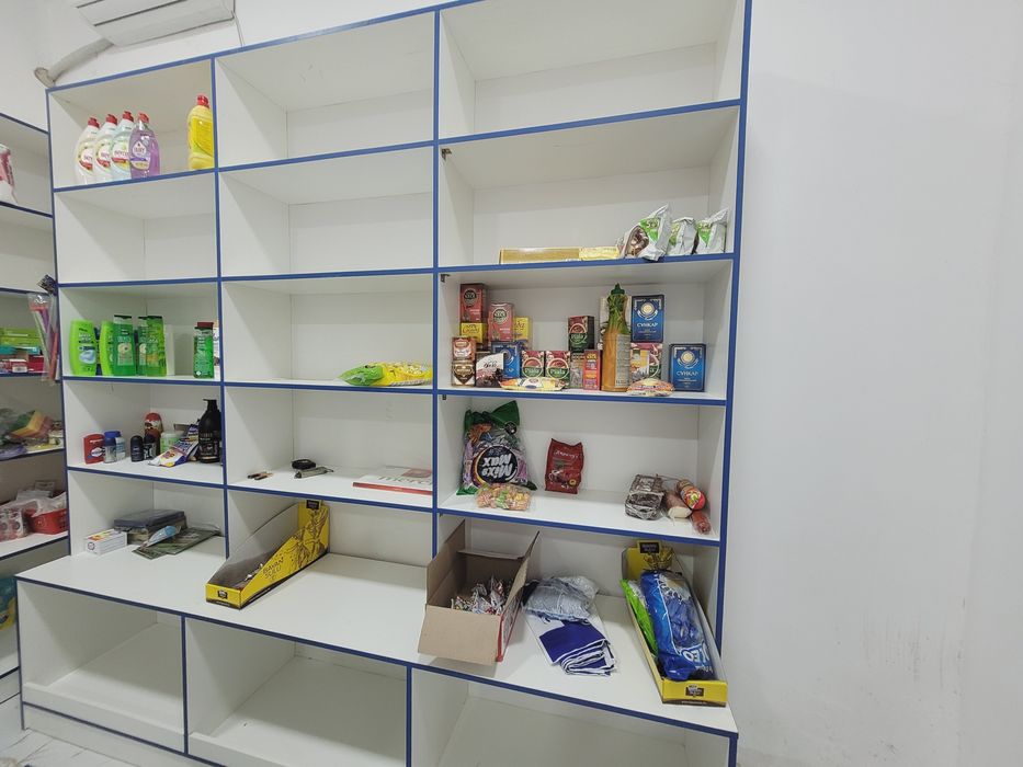 Мебель на магазин