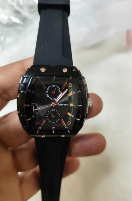 NOU Ceas unisex la moda idee cadou