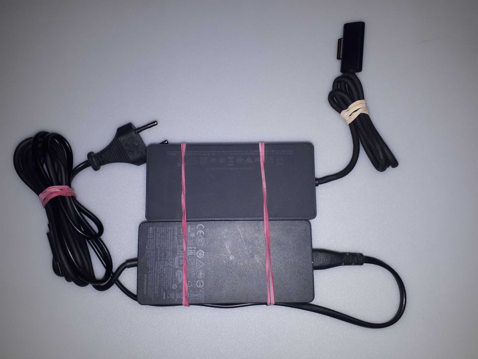 Dock Microsoft Surface Pro 1661 cu incarcator de 90W 15V 6A