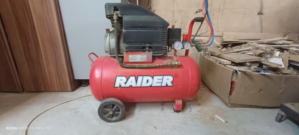 Компресор Raider