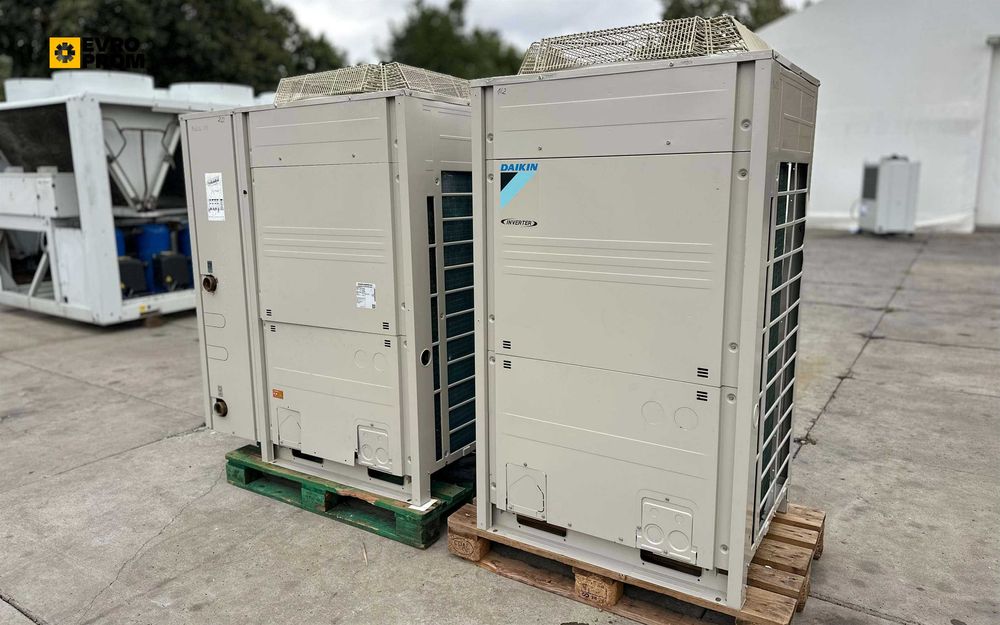 Chiller/Pompă de căldură răcit cu aer DAIKIN EWYQ050CAWP – 50.5 kW/50.3 kW | chiller daikin pret | second hand chiller for sale
