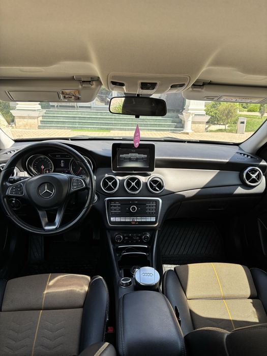 Mercedes Benz GLA
