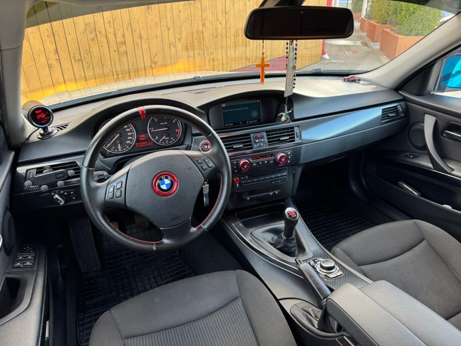 BMW 3 Series 2010 — imagine 5