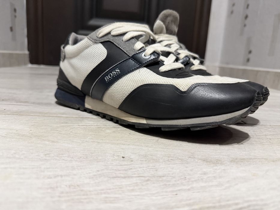 Обувки Boss  44 номер