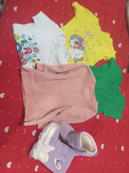 Отдам  веши  на девачку