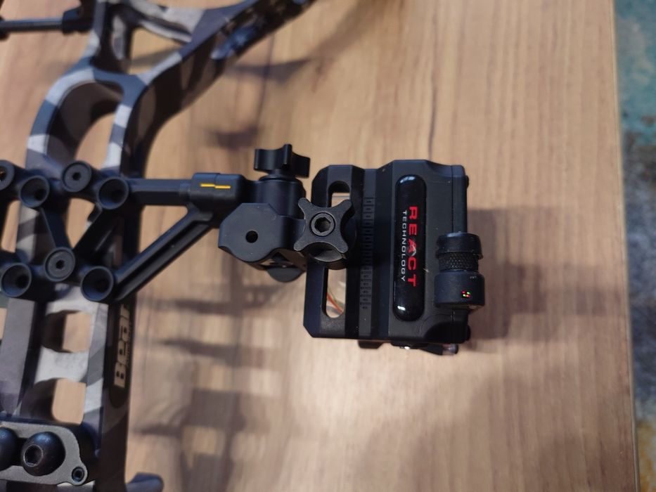 Bear Kuma 30  345fps лък