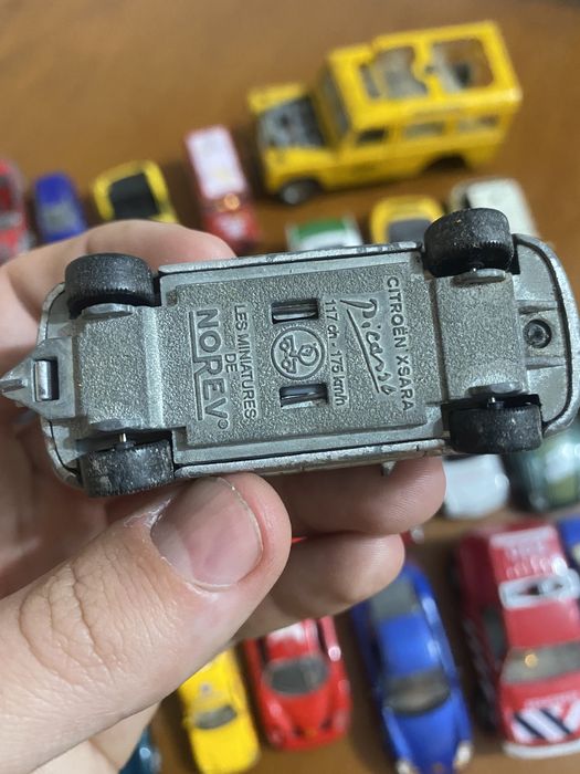 Метални колички 1:64 1:43 1:24