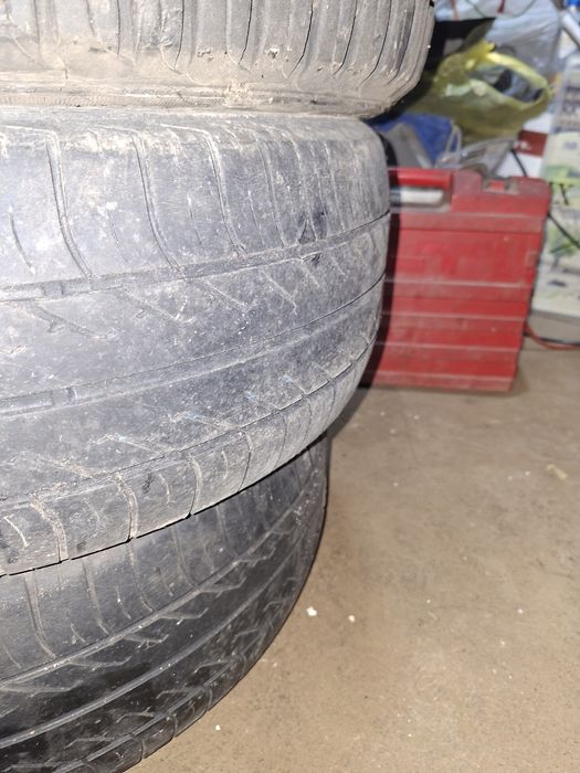 Продам 4 балона на 15