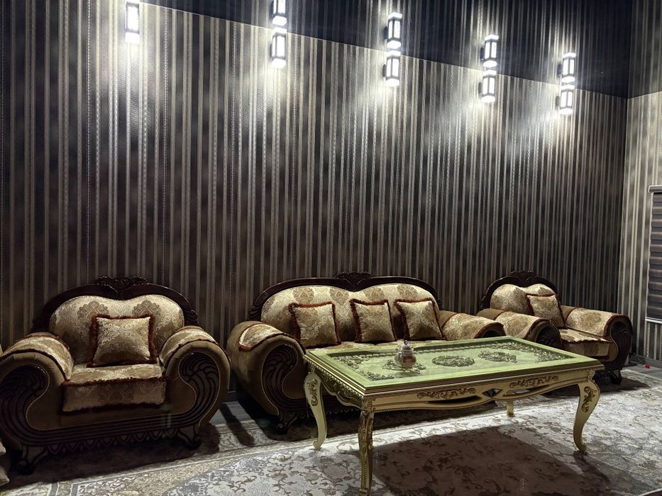 Диван набори сотилади