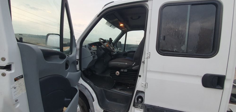 Iveco 35c15 7 locuri Basculabil doka cabină dublă