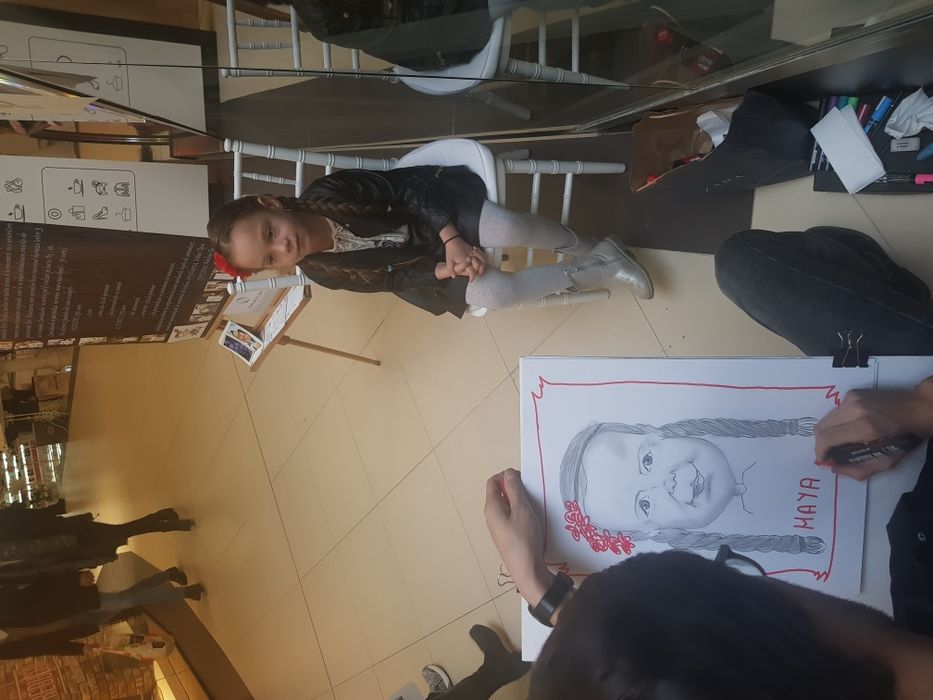 Caricaturi  & jocuri de petrecere