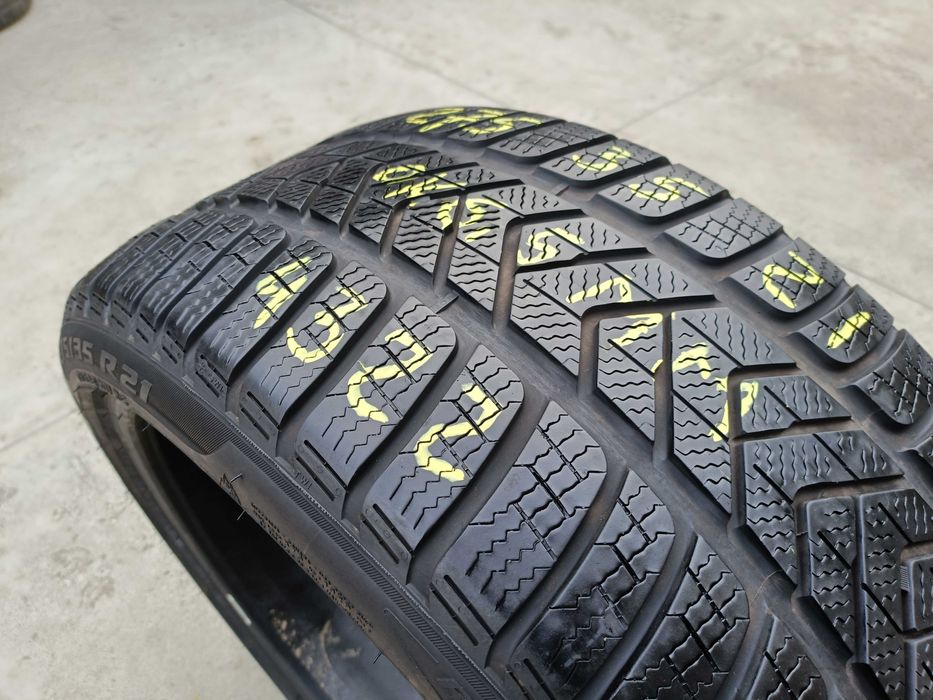 O anvelopa iarna 275 35 21 pirelli sottozero 3 profil 6,5 mm dot 4322