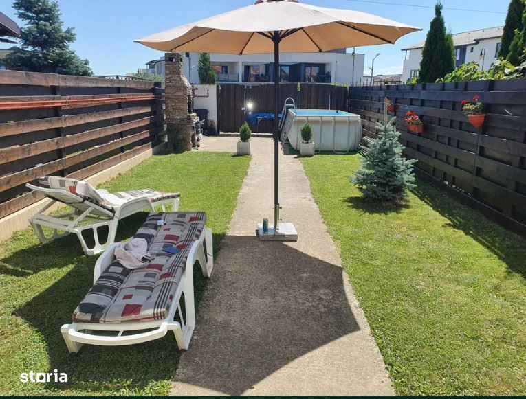 Vand apartament 3 camere decomandate , la vila + curte individuala