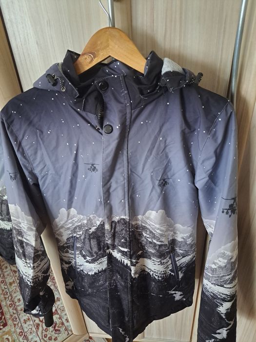 Продается куртка демисезон,