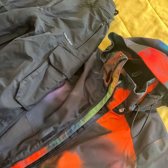 Volcom сноуборд ски екип яке и панталон размер S/M