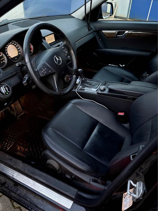 Mercedes Benz C220 CDI