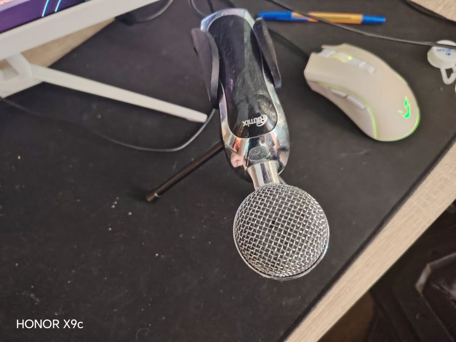 Продам клавиотуру и микрофон