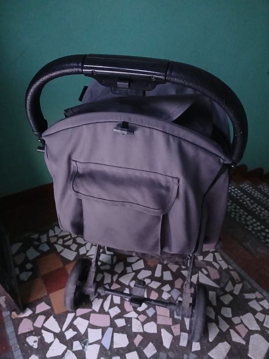 Продам детскую коляску