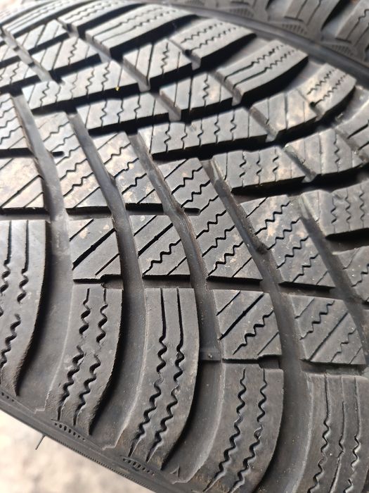 Зимни гуми -2022г.-15цола-195/55-1бр.-40€-" HANKOOK"- като нови