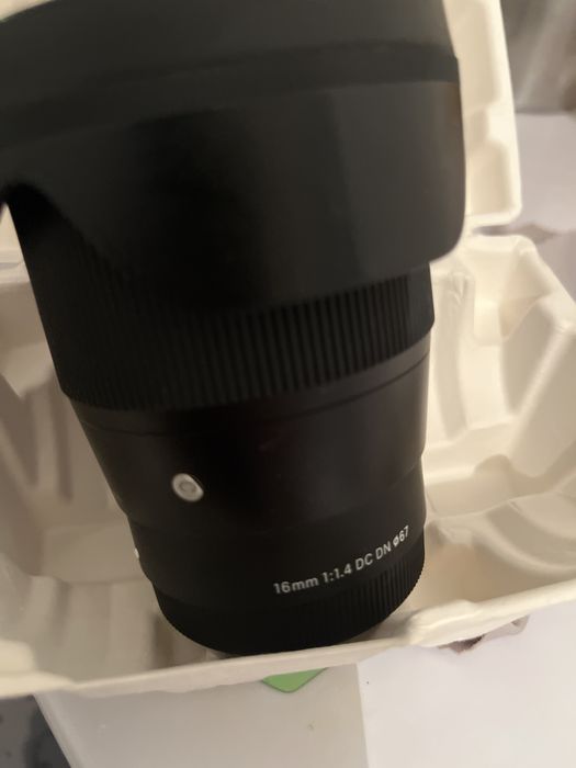 Обьектив Sigma 16mm E mount в отличном состояний