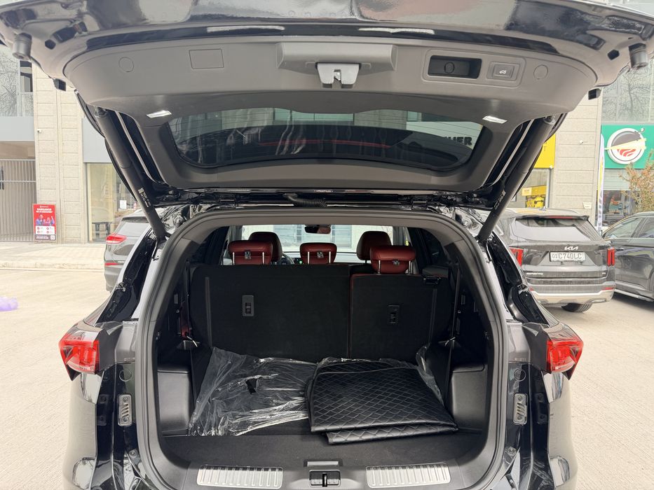 Прадается машена