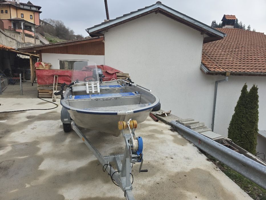 Лодка Linder Sportsman 400, двигател Yamaha 20