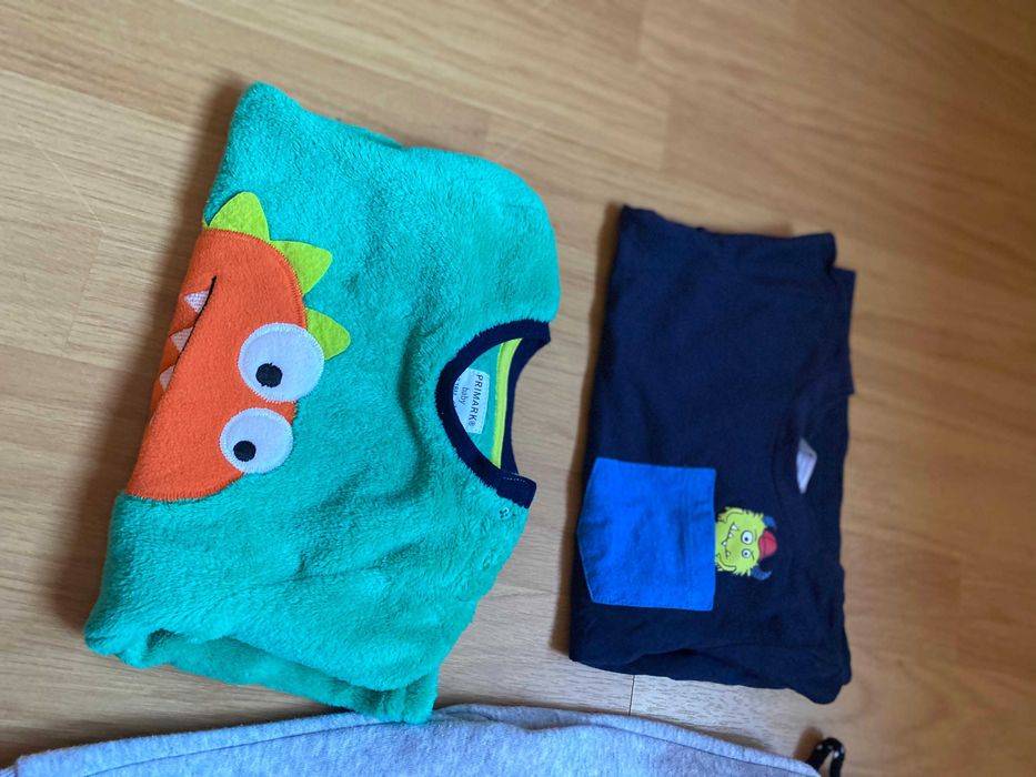 Pachet imbracăminte 12-18 ani