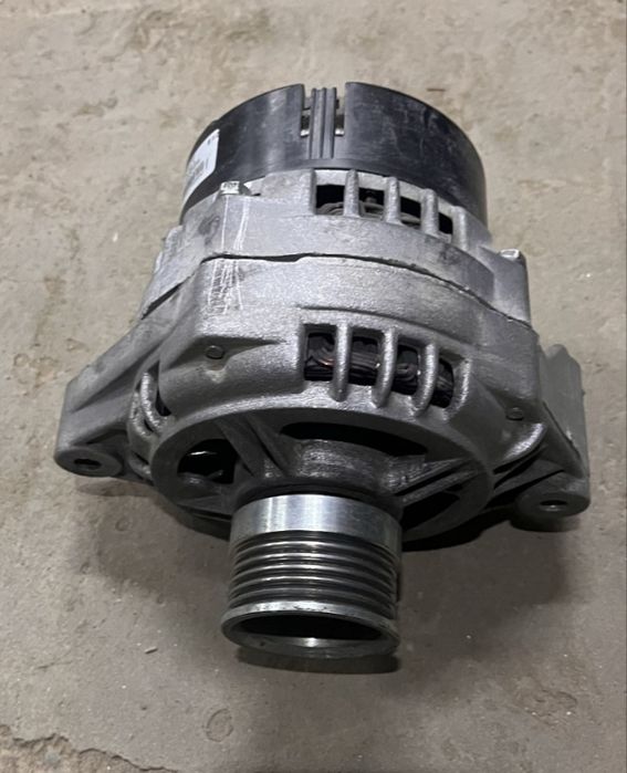 Продам  генератор на ваз 2110