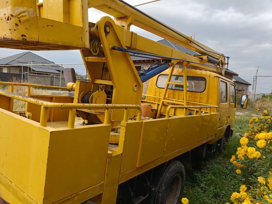 Срочно продам автовышку с пробегом