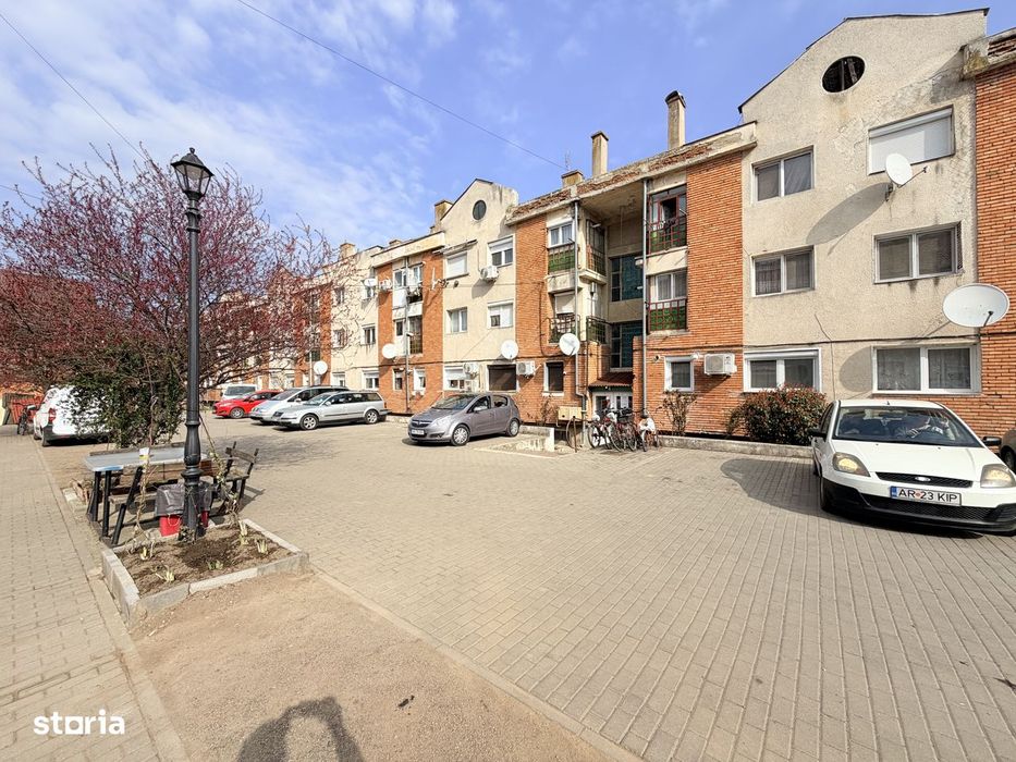 Apartament de vânzare cu o cameră Vladimirescu lângă Moară etajul 2