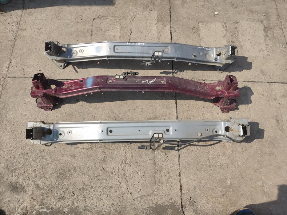 Усилитель бампера Honda CR-V RE