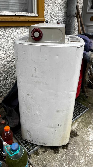 Boiler 100L - 220Vsi 380V -Germania- dotat cu 4 rezistente separate !