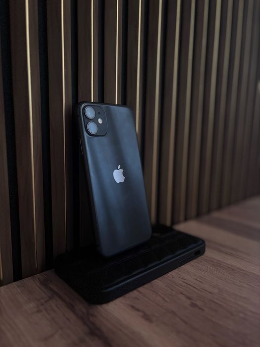 Продам iphone 11 на 128гб