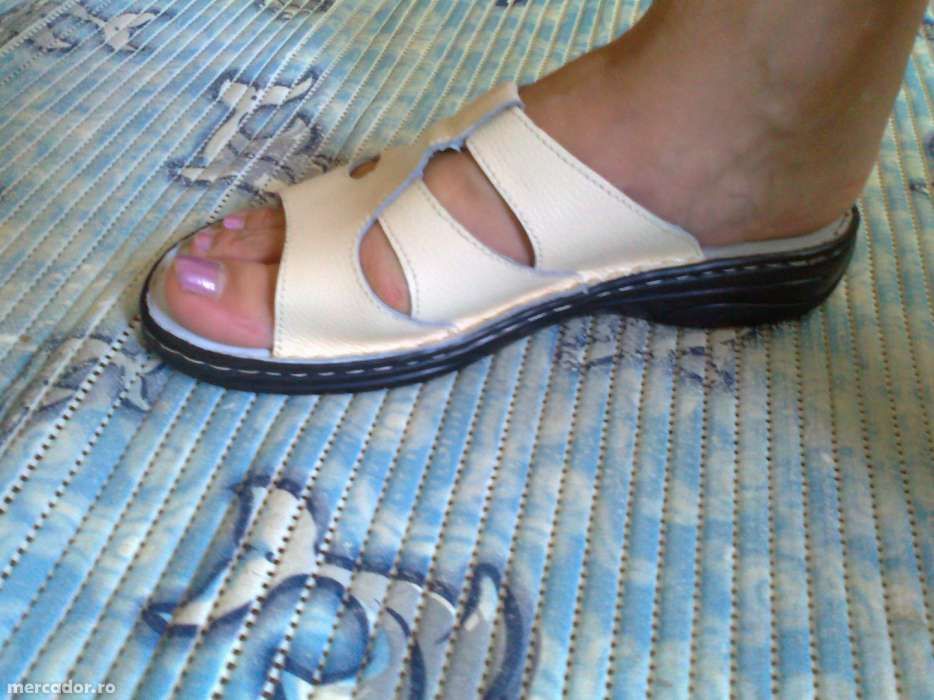 papuci crem,41