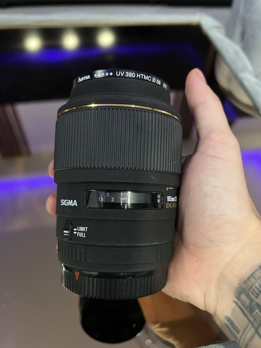 Obiectiv Sigma 105 mm, 1:2.8 DG macro