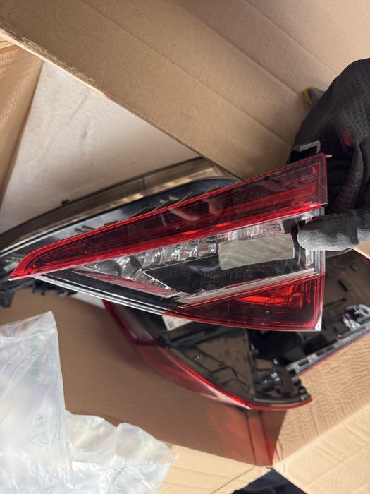stop led dreapta skoda superb 3 kombi 3v9945308