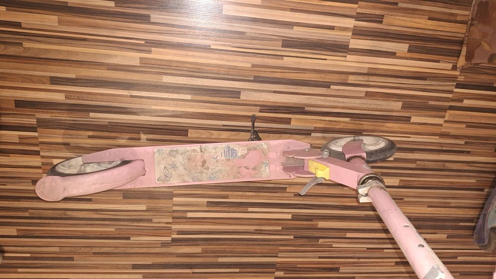 Продам самокат складной.