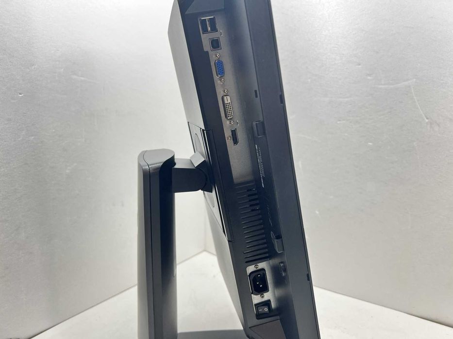 Монитор HP ZDisplay Z24i 24" IPS PLS много хубаво цветопредаване бизнес клас с Гаранция