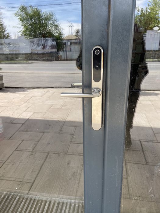 Montez Yale smart,control acces,interfon